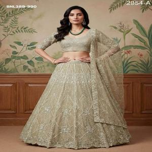 Lehenga Choli pour femme, design Bollywood, en tissu filet avec motif en cristal, broderie à la main avec des fils et des paillettes, fabricant de mode - Product Image 1