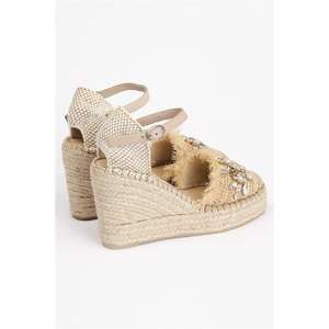 Alpargata cerrada con tacón de cuña alto - Product Image 3