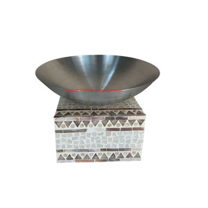 Support de mosaïque en nacre fabriqué à la main avec bol en métal poli Bol de service décoratif élégant et moderne pour chocolats - Product Image 1