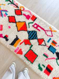 Tapis en laine de style marocain tissé à la main multi-blanc tufté pour entrée couloir escalier lavable usage domestique - Product Image 3