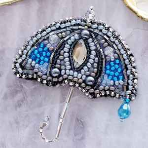 Broches con cuentas Broche de diseñador hecho a mano. Accesorios de alta calidad. Broche de diseño único. El mejor regalo para baby shower. - Product Image 3