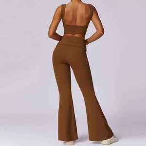 Logo personnalisé femmes 2 pièces Yoga ensemble dos nu Crop Top & pliable Flare Leggings pour respirant Gym & Workout - Product Image 2