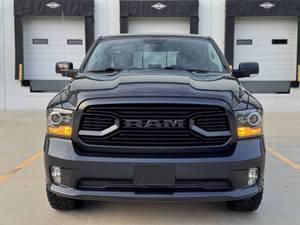 Voiture d'occasion RAM 1500 Sport 2018 à prix bas à vendre - Product Image 2