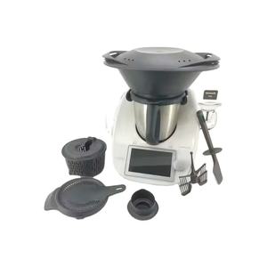 Robot culinaire électrique portable Vorwerk Thermomix TM6, fonctions de broyage, de mélange, de découpe et de pétrissage de la pâte. - Product Image 3