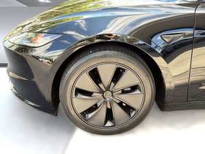 รถยนต์ส่วนบุคคลรุ่นฮิต ปี 2025 Model 3 Long Range Sedan AWD 26kWh - Product Image 4