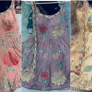 Nouveau haut en georgette lourde 3 couleurs de créateur avec costume Dhoti vêtements indiens et pakistanais - Product Image 3