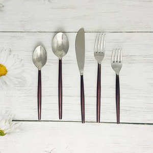 Lot de 4 trancheuses à fromage de style antique en acier inoxydable avec manche en bois, couverts parfaits pour mariage, restaurant et cuisine - Product Image 5