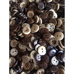 Botones de concha de coco natural con logotipo personalizado Botón de Coco para ropa - Product Image 2