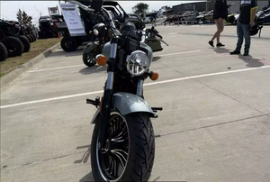 มอเตอร์ไซค์ครุยเซอร์ Indian Motorcycle Scout Sixty Classic Limited สีฟรอสต์ซิลเวอร์ ปี 2026 สำหรับขาย - Product Image 3