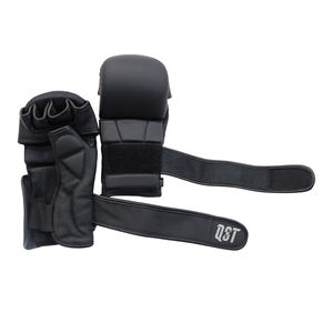 Gants de boxe MMA en cuir PU de haute qualité, respirants, demi-doigts, service de personnalisation du logo et du design - Product Image 4