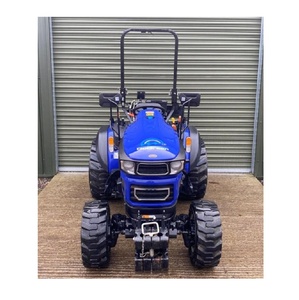 Advanced Farmtrac 26 Pro 4WD equipado con toma de fuerza independiente y frenos de alta capacidad con sistema de aceite. - Product Image 4