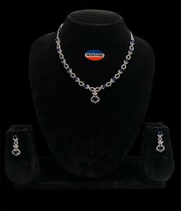 Ensemble de bijoux de mariée en cristal de luxe goutte d'eau pour les femmes de mariage élégant déclaration collier et boucles d'oreilles pour la mariée - Product Image 3