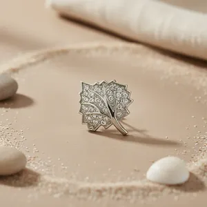 ต่างหูเงินประดับคริสตัลรูปใบไม้สำหรับผู้หญิง - Product Image 3