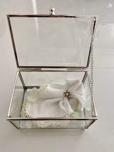 Métal Laiton et boîte en verre couleur or idéal pour le stockage de bijoux, adapté aux cadeaux et à l'organisation - Product Image 3