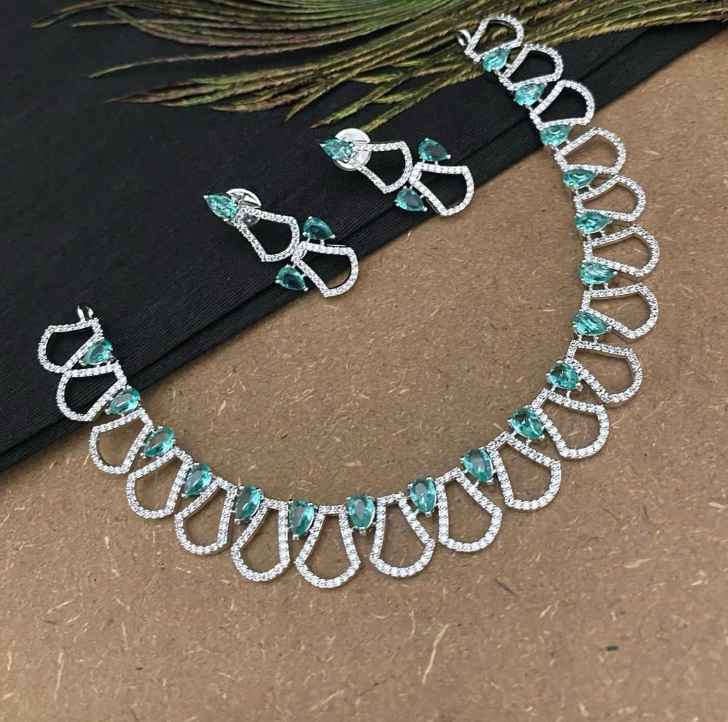 ทะเลสีเขียว