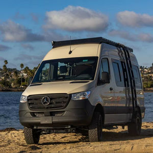 Fourgon Sprinter SV 2024 à transmission intégrale, disposition sociale, Vanthony Kiedis, diesel, boîte de vitesses automatique, intérieur en cuir clair, taille des pneus R17, conduite à droite - Product Image 1