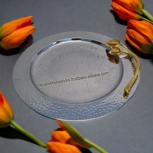 ถาดสแตนเลสทรงกลมพร้อมที่จับใบไม้สำหรับบ้านและโรงแรมถาดเสิร์ฟแบบทุบทำจากโลหะ - Product Image 2