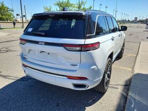 JEEP GRAND CHEROKEE 2025 USADO, Volante a la Izquierda/Derecha - Product Image 2