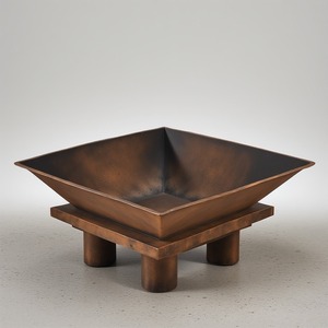 Brasero de Metal de Estilo Rústico Diseñado para Espacios Exteriores Tradicionales que Ofrece Calidez, Encanto y un Diseño Estructural Resistente - Product Image 5