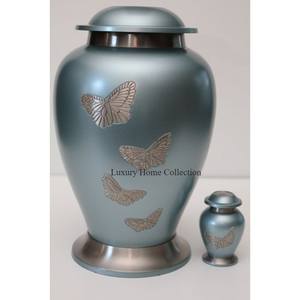 Urnas de cremación de Metal con acabado de esmalte verde claro, mariposa grabada, calidad de lujo, cenizas humanas, suministro de accesorios funerarios - Product Image 1