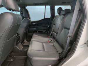 Toyota Land Cruiser 2025 Seminuevo, Limpio, con Turbo Intercooler, Gasolina/Eléctrico - Product Image 6