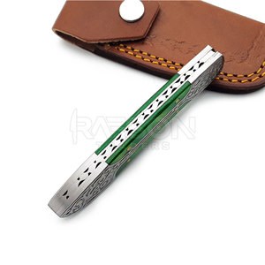 Couteau de chasse pliant Damas de haute qualité Design compact et élégant avec manche en bois OEM personnalisable pour les projets de bricolage - Product Image 6