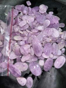 100% Natural Pink Kunzite Cabochon Mix en forma de piedras preciosas sueltas para la fabricación de joyas - Product Image 2