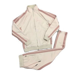 Conjunto Deportivo de Dos Piezas con Estampado de Moda Invernal Unisex, Ropa Deportiva Urbana, Proveedor Mayorista - Product Image 1