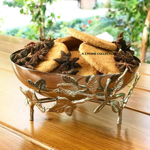 Bol à chocolat décoratif noir, fait à la main, en métal, pour fruits, bonbons, avec un ensemble de 3 tailles différentes, avec une branche florale dorée - Product Image 2