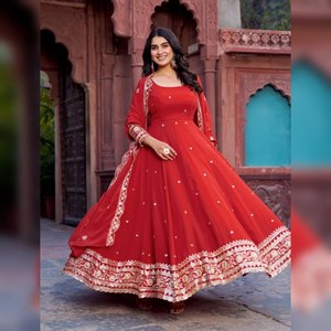 NOUVEAU SALWAR KAMEEZ DUPATTA EN FAUSSE GEORGETTE LUXUEUSE DE CRÉATION MODERNE POUR SOIRÉE 2025 – MODE FATEMA Vichitra Shimmer Coupe Classique - Product Image 1