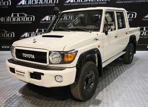 TOP-VENDU D'OCCASION 2018 LAND-CRUISERS DOUBLE CABINE Top Europe importation Conduite à Gauche/Droite Livraison Rapide Véhicule Disponible - Product Image 3