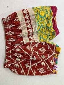 Vieux pantalon Kantha Vintage fait à la main en pur coton avec taille haute unisexe Kantha Stitch Patchwork Shorts pour la plage ou la nuit - Product Image 5