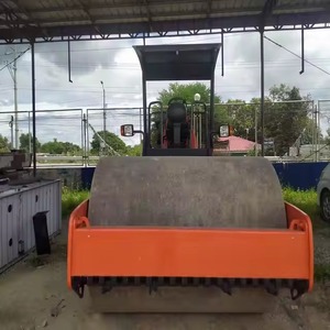 Vente en gros Dynapac Roller CA25 CA301 CA152 CA250 Rouleau compresseur 13 tonnes fabriqué en Suède à vendre - Product Image 3