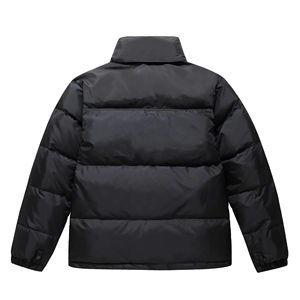 Veste matelassée pour homme au design optimal, avec logo sur le devant, à capuche, respirante, imperméable, épaisse, décontractée, avec logo personnalisé, vêtements d'hiver en gros - Product Image 5