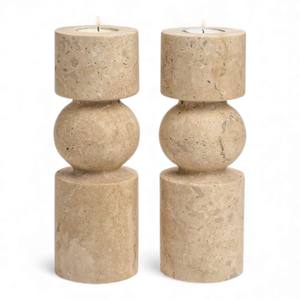 Paire de bougeoirs en marbre beige avec un design sculptural arrondi pour une décoration intérieure minimaliste et chaleureuse - Product Image 1