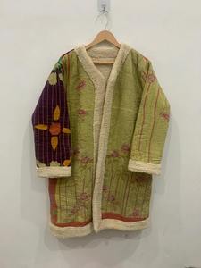 Manteau long patchwork Kantha vert avec veste en fausse fourrure Vestes patchwork faites à la main Manteau long avec veste en fausse fourrure - Product Image 5