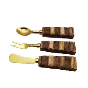 Ensemble de serveur de fromage en métal avec manche en bois couteau à fromage en acier inoxydable épandeur trancheuse pour la cuisine, la salle à manger et la fête - Product Image 1