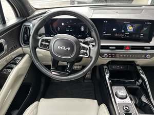 SUV de luxe K-Sorento HYBRID PLUG-IN SX PRESTIGE AWD 2025, en excellent état et à prix abordable - Product Image 2