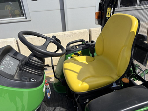 En stock: Compra el nuevo tractor de ruedas mini John Deere 3046R 4WD con motor diésel de 75HP, caja de cambios, bomba y rodamientos para uso agrícola, con 3 años de garantía. - Product Image 5