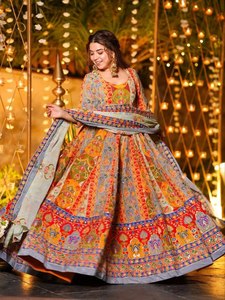 Vestido Anarkali Estampado Multicolor con Dupatta para Fiestas y Bodas - Product Image 4