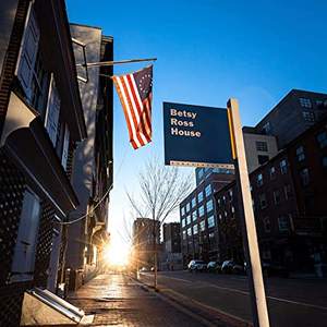 Paquete de 2 Banderas de EE. UU. TOPFLAGS Betsy Ross, 3x5, para Exteriores, 13 Estrellas, Colonias, 135g, 1kg, Lona con Cabezal y 2 Ojales de Latón - Product Image 4