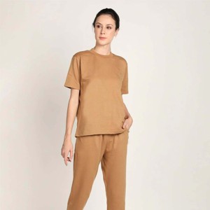 Ensemble élégant pour femmes avec haut et bas assortis-Parfait pour les tenues décontractées ou les tenues chics - Product Image 2
