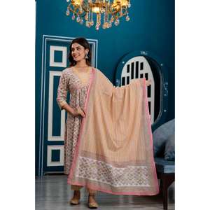 เคอร์ต้าผ้าไหมสีชมพูสำหรับผู้หญิงพิมพ์ลายพื้นเมืองซาลวาร์คาเมซใส่ทำงานด้วยกางเกงและดูปองตา - Product Image 3