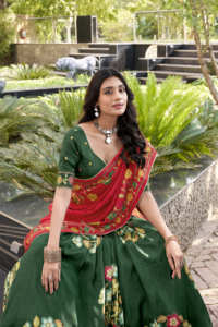 Juego de Lehenga de seda Tasar con estampado elegante con trabajo de lámina y lienzo Gotta Patti Dupatta Can Stitch para exportación B2B al por mayor - Product Image 3