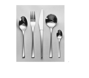 Service de couverts en acier inoxydable durable avec surfaces polies et look intemporel, parfait pour les tables formelles - Product Image 1