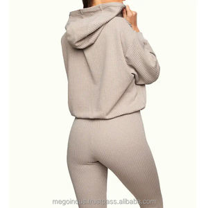 Streetwear de luxe personnalisé pour femmes pull brodé surdimensionné sweats col rond Couple essentiel sweat à capuche - Product Image 5