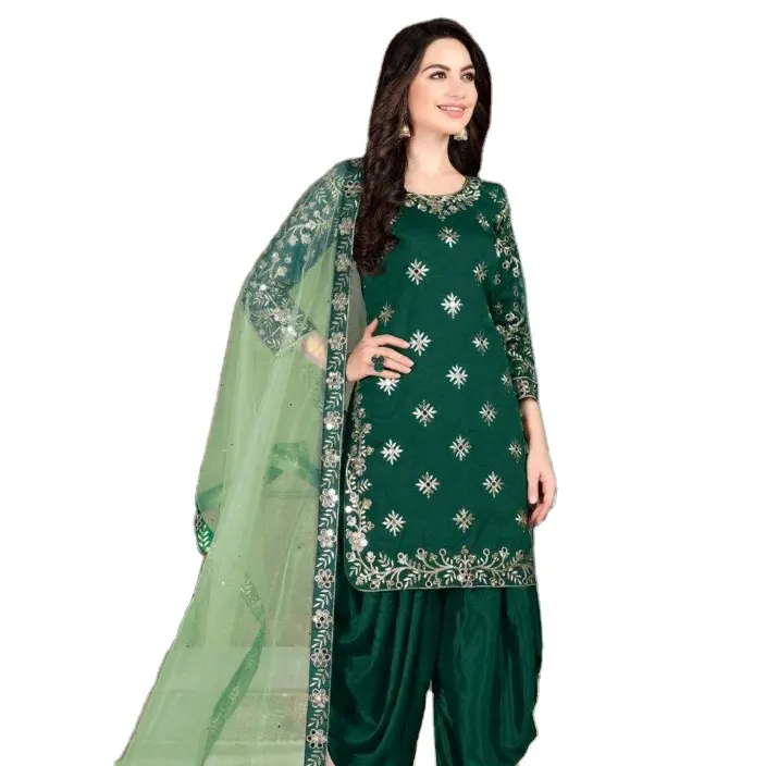ชุดสูทสีเขียวของ Punjabi Patiala ชุด Dupatta Salwar Kameez สำหรับเทศกาลปาร์ตี้สวมใส่สบายๆสำหรับผู้หญิงขายส่ง