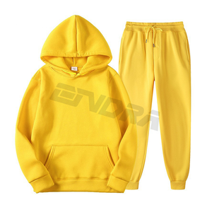 Vente en gros de vêtements de course frais personnalisés pour femmes-Survêtement durable Vêtements de sport simples pour le fitness en plein air - Product Image 5