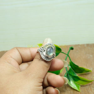 Bague en labradorite bleue naturelle, argent sterling 925, design unique fait à la main, bague avec une grande pierre, bague statement, cadeau - Product Image 5