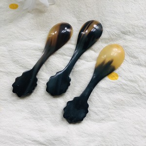 Cuchara de cuerno de búhos, diseño clásico de 12cm con mango de flores, accesorios de cocina hechos a mano de Vietnam, venta al por mayor - Product Image 5